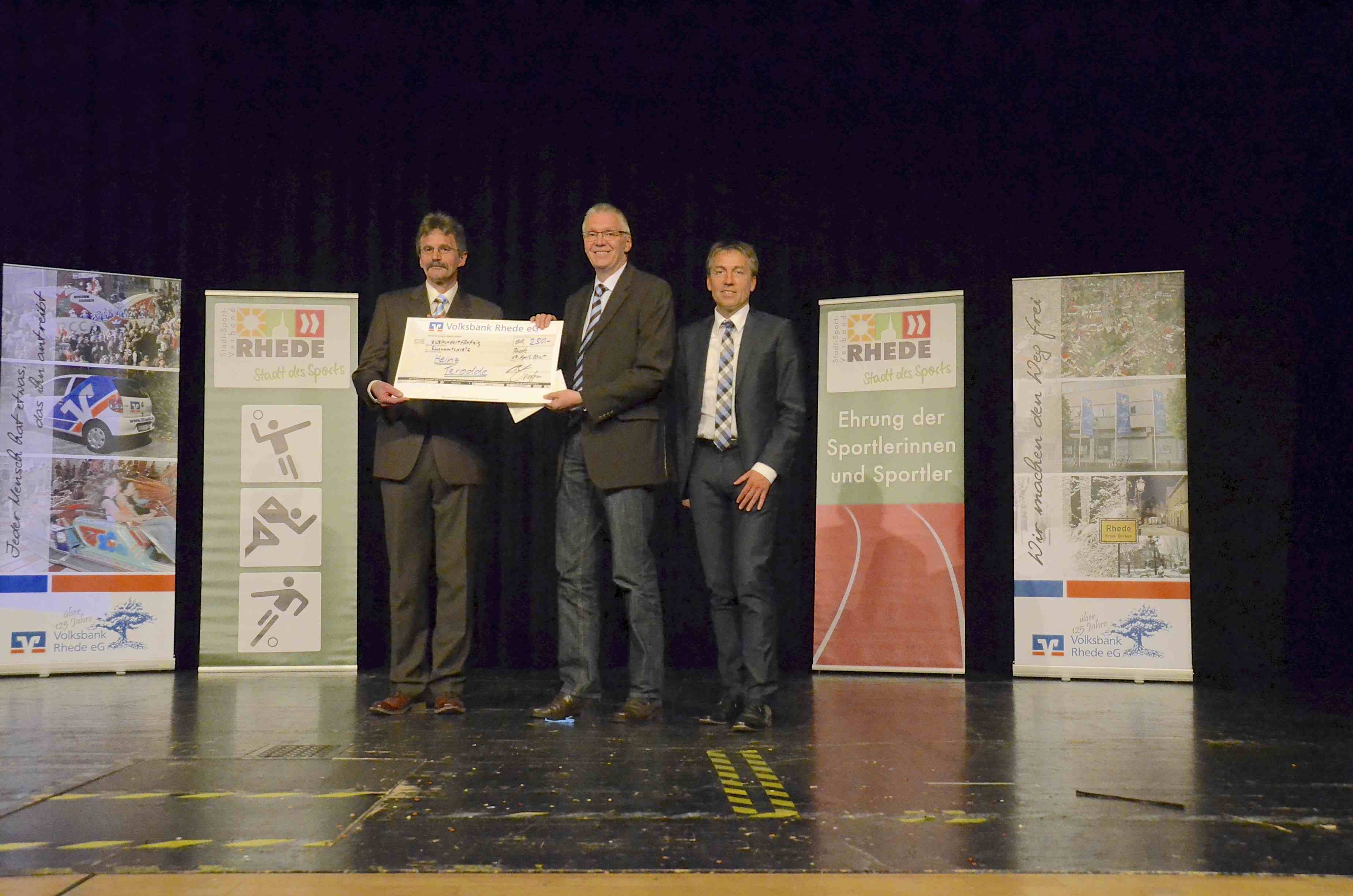 Verleihung des „Rheder Ehrenamtspreis Sport 2015“ an Heinz Terodde, SC Grün-Weiß Vardingholt